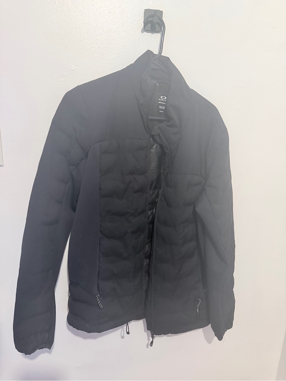 Oakley Men’s Black Quilted Puffer Jacket